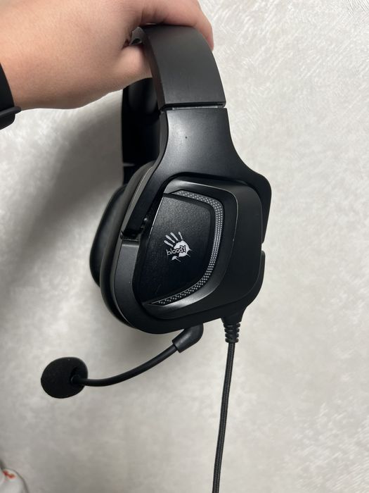 Продам наушники bloody g573p