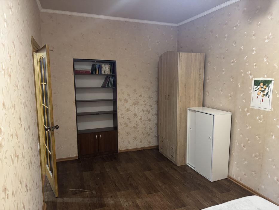 Здається 3кімнатна квартира в центрі міста (вул.Університетська).