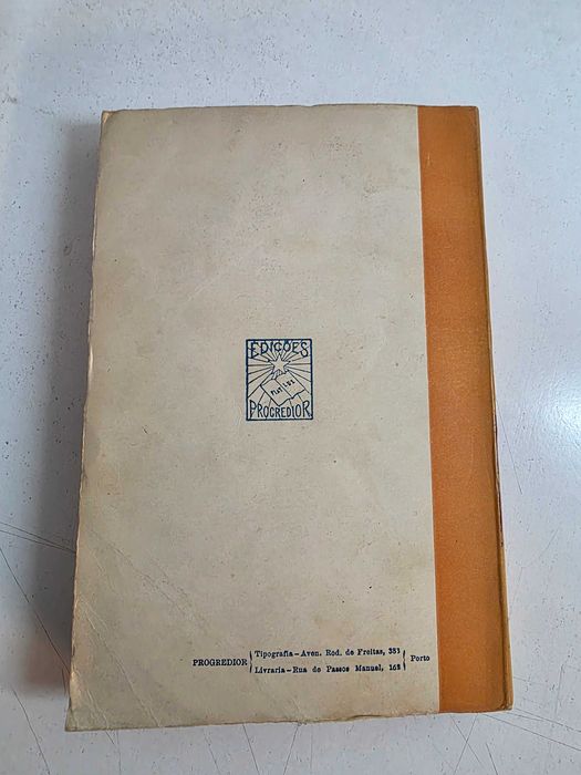Livro PA-6 - Crime e CAstigo 1º volume - Dostoïewsky