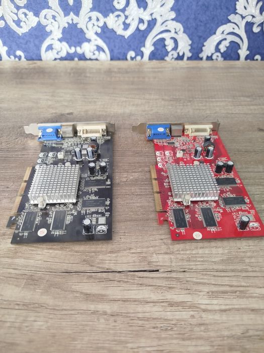 2 старі Відеокарти