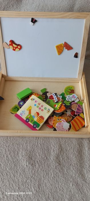 Tablica kredowo magnetyczna