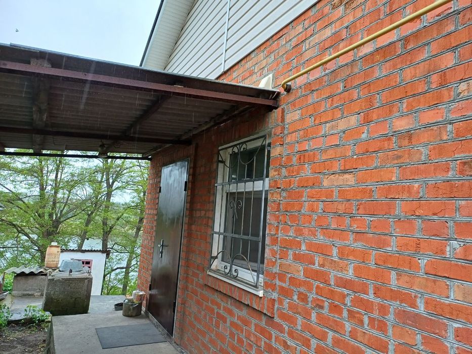 Продаж будинку на березі річки Південний Буг