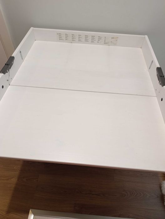 Cómoda / Trocador com arrumação - 78x79x99cm