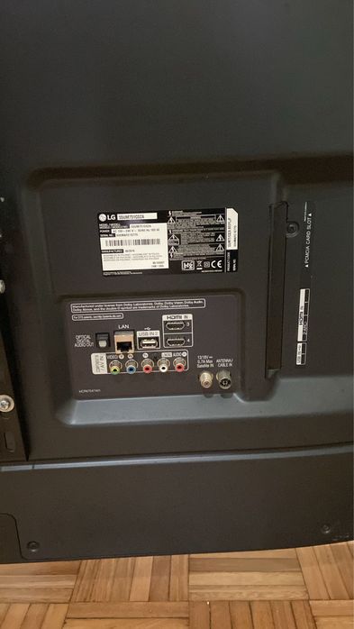 LG - Tv 55 polegadas - ecra partido