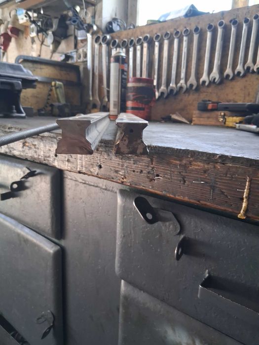 szyny prowadzące po 60 cn