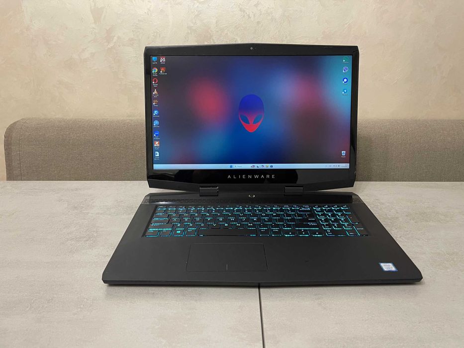 Ігровий ноутбук Dell Alienware 17/17,3"/i7-8750H/16GB/1TB/RTX 2070 8GB