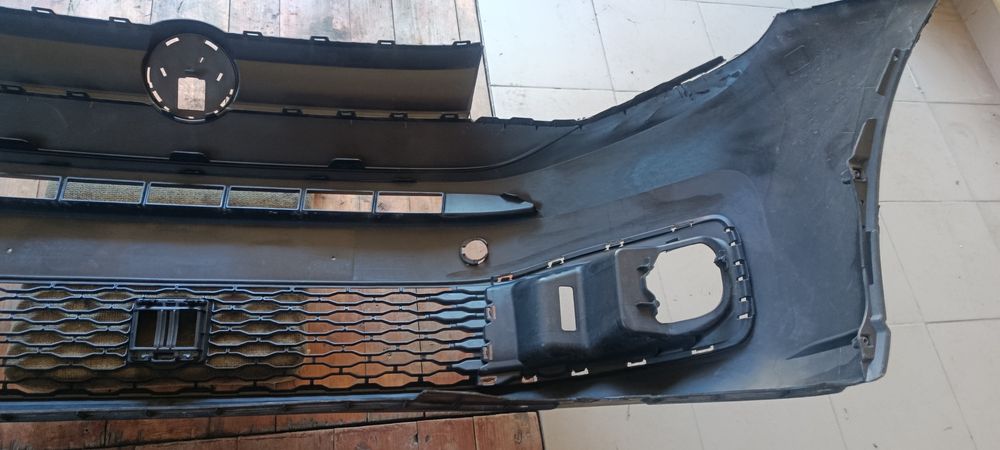 Бампер V W Caddy 2021