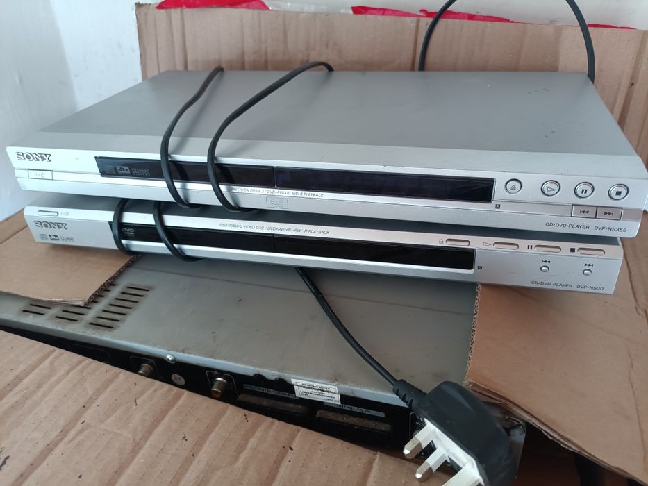 Продам двд Sony рабочие один с пультом