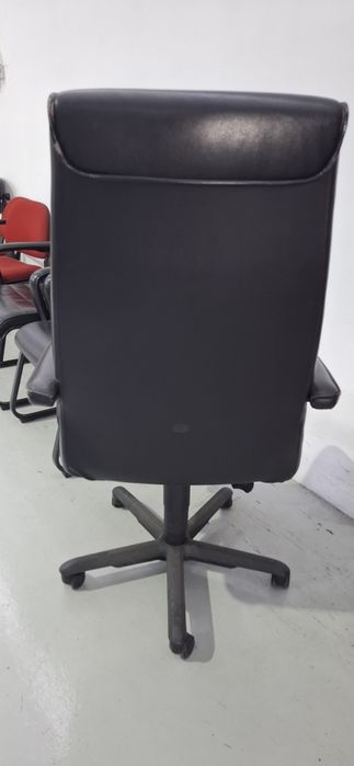 3 Cadeiras de escritório