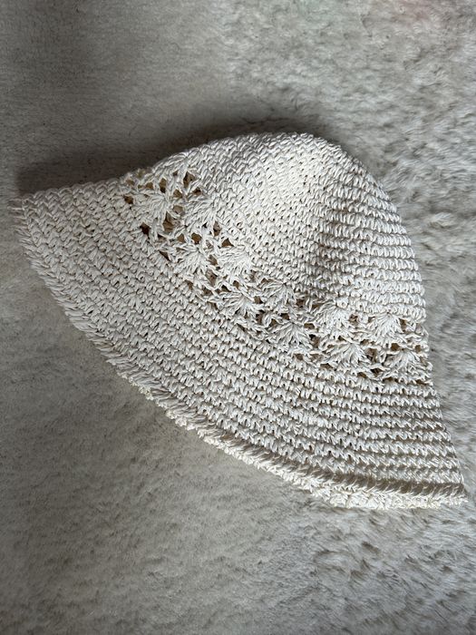 Czapeczka H&M azurowa