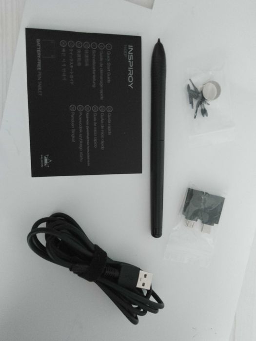 HUION tablet graficzny z rysikiem