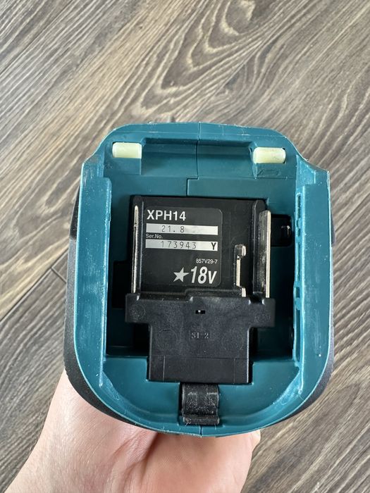 Акумуляторний шуруповерт Makita XPH12 18v