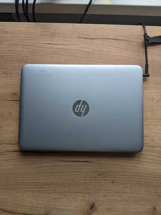 Ноутбук HP 820 G3 12.5" на деталі