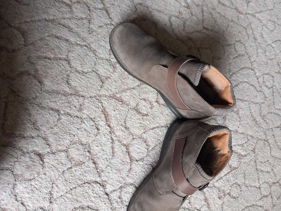 Botki  Clarks r. 38