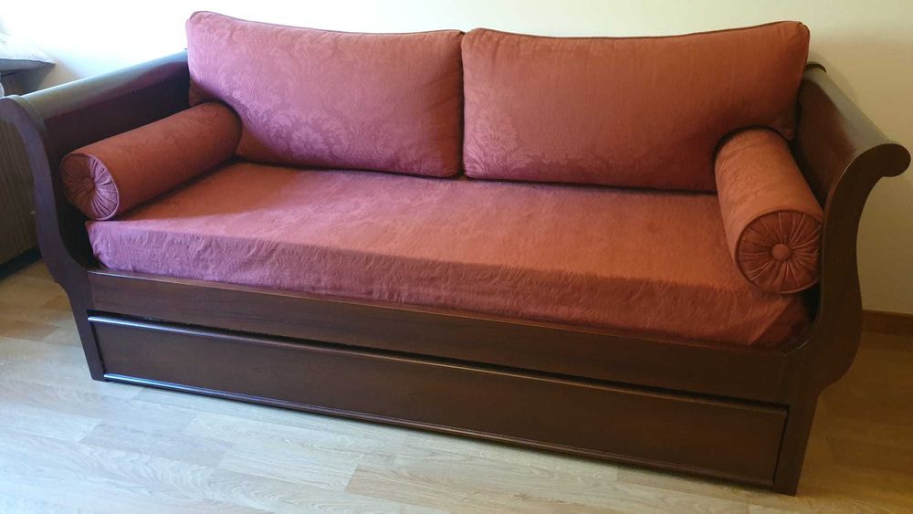 Sofá cama (cama casal ou 2 camas individuais) em madeira maciça