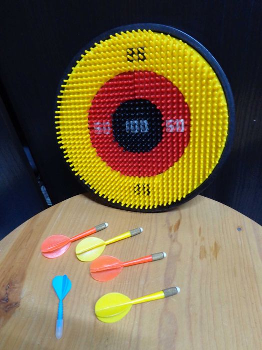 Colorful Dart Game64284729118467124