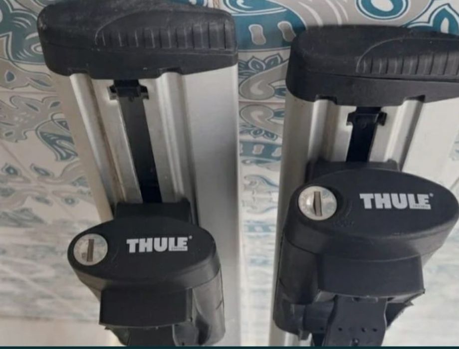 Barras de tejadilho + kiit 775 Thule