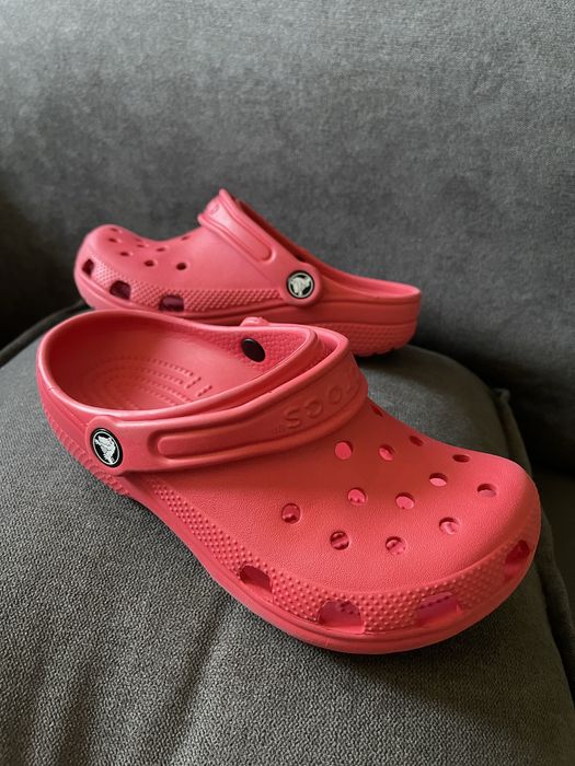Crocs Classic Clog шлёпанцы для детей J2 р. 33-34(21-21,5 см)
