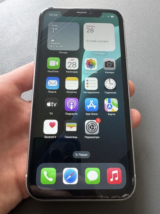 Apple iPhone XR 128GB White (акб 90%) вживаний