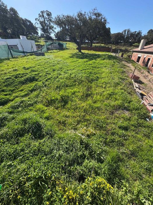 Terreno com 865m2