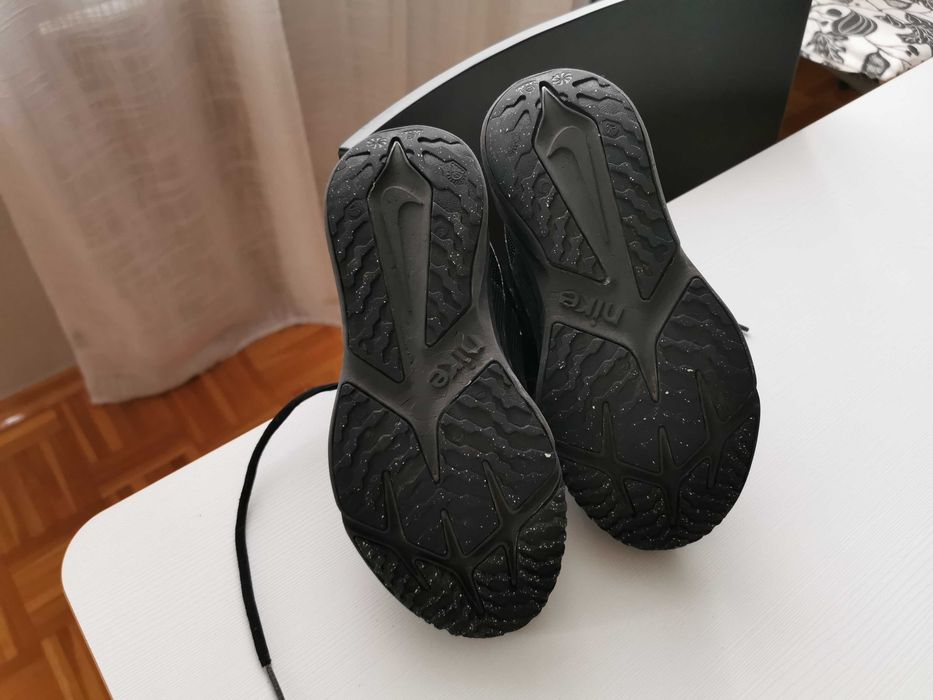 Dziecięce buty Nike Runner  22,5-23 cm wewnątrz