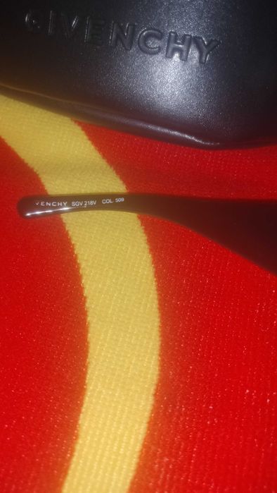 Ocolos Givenchy Original bom estado