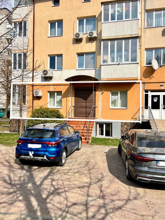 Оренда комерційного приміщення Новояворівськ 76м² перша лінія 10 $/м²