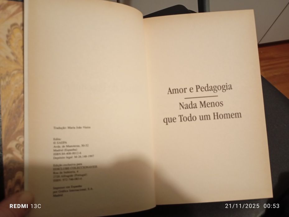 Livro " Amor e pedagogia-Nada menos que todo um homem"