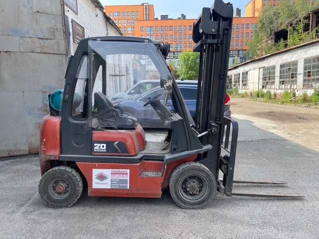 Вилочний навантажувач Nissan UD02A200