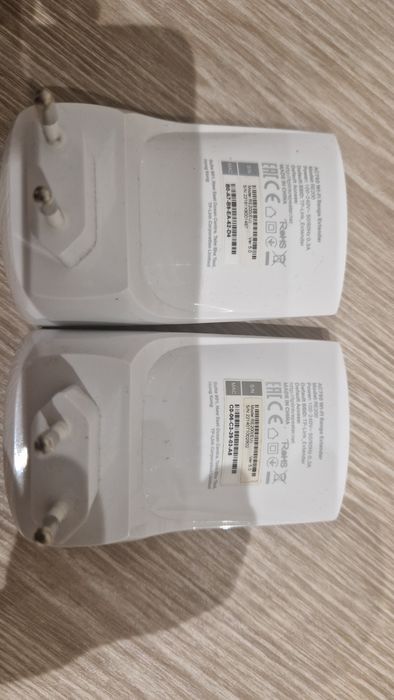 2x Extensores de  sinal Wifi