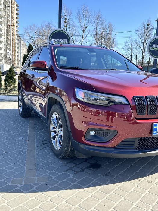 Продам Jeep Cherokee 2019
