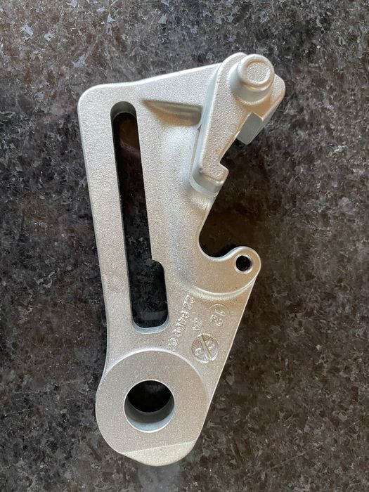 Suporte pinça travão traseiro Brembo 22.8489.02