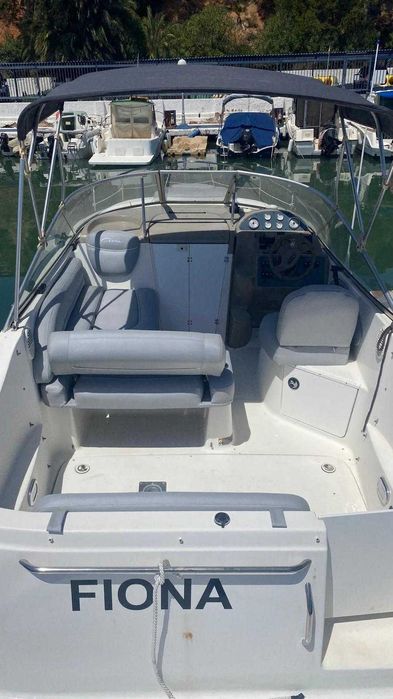 Jacht motorowy, motorówka Bayliner 2455 Ciera