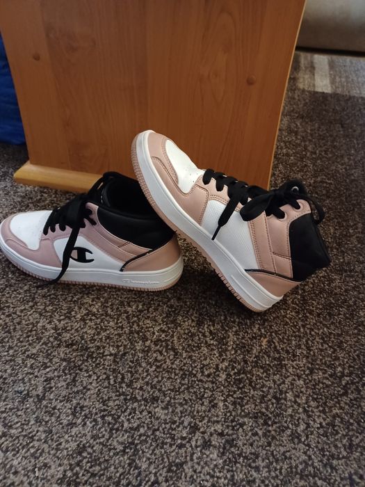 Buty champion 40
