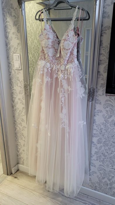 Suknia ślubna - Rosalie Kulunove, różowa z koronką rozm. 38