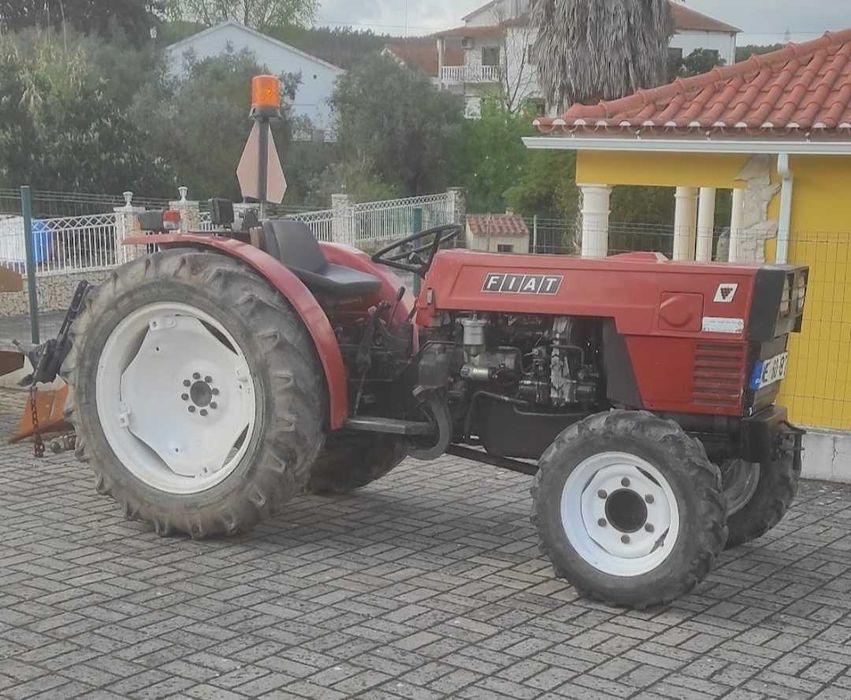 Trator Fiat 470 DTE 4x4 (com alfaias)