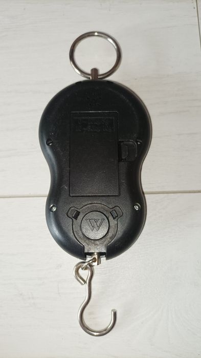 Весы ручные электронные до 50 кг. Ваги.