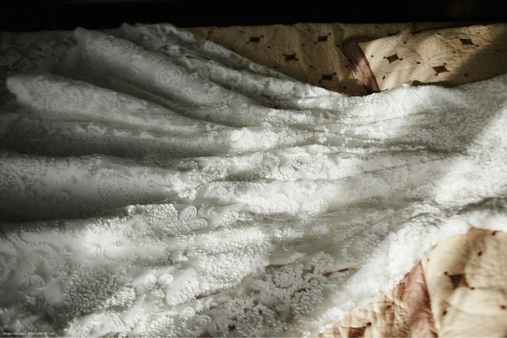 Весільна сукня