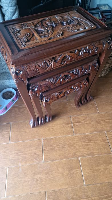 Mesinhas mãe  canfora restauradas