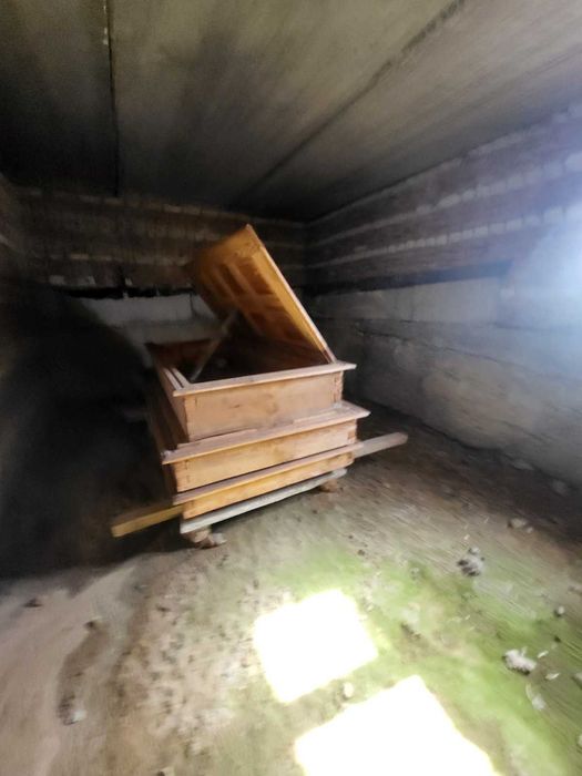 великий будинок з великою ділянкою(28сот) в с.Новий Милятин