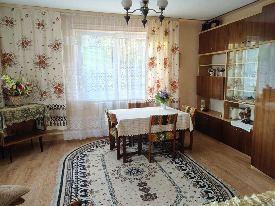 dom, siedlisko 1,4 ha Strzeszyn, powiat gorlicki, do zamieszkania