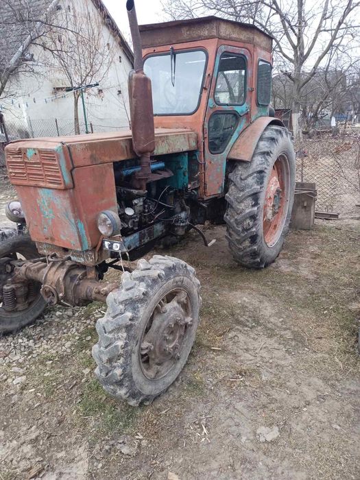 Продам трактор Т-40