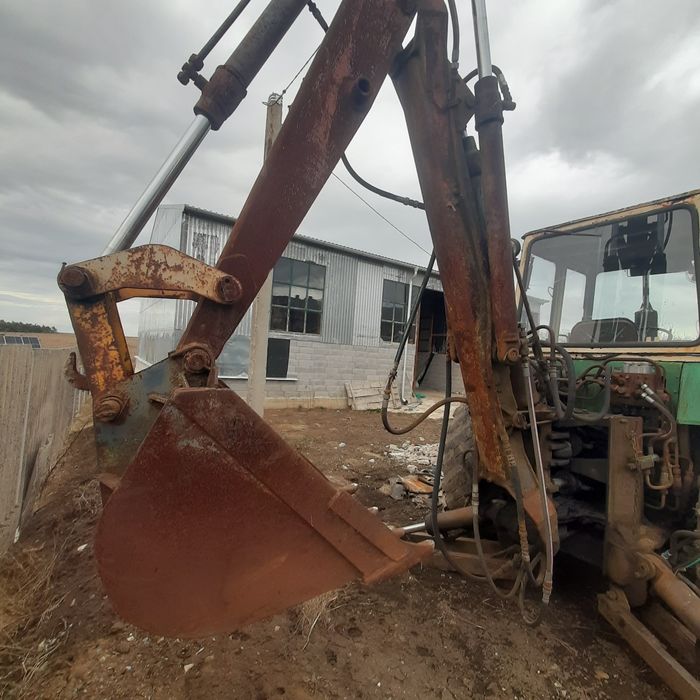 Ескаватор ЮМЗ ЕО 2621