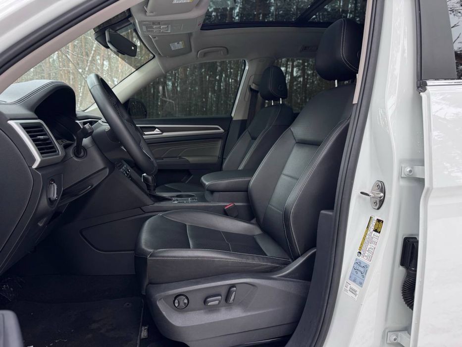 Volkswagen Atlas 2021 року, 3.6 бенз, передній привід, 113 т.км