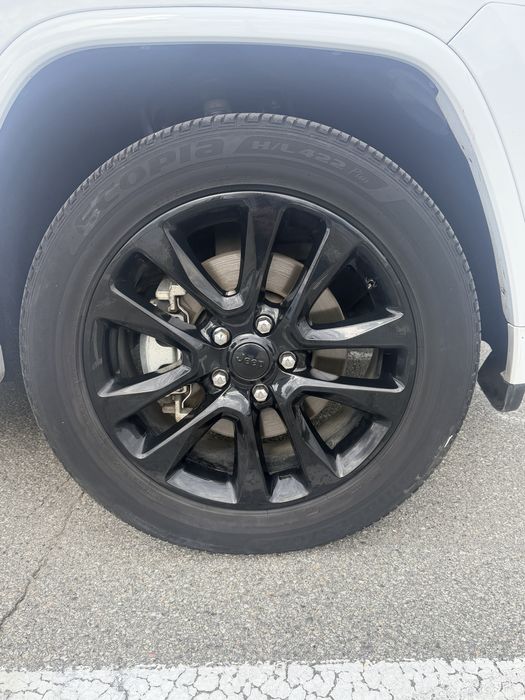 Jeep Grand Cherokee WK2 Laredo X 2022 • 3.6 V6 Pentastar • ГБО • 81 500 км