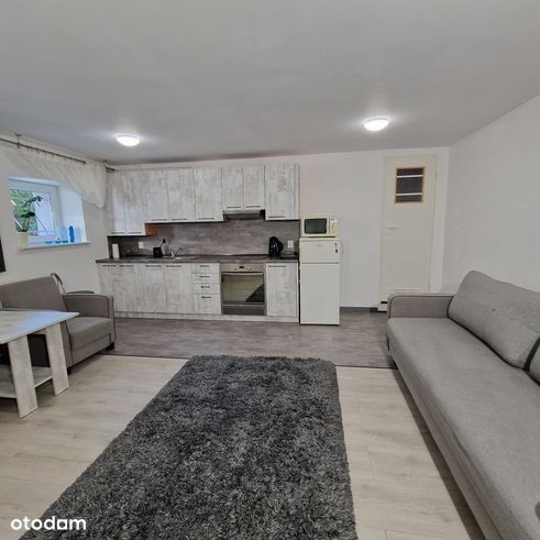 Duża kawalerka z garderobą 
| '