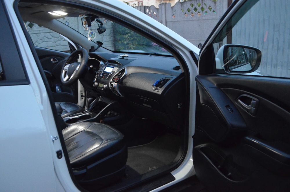 Hyundai ix35 2010 VIN KMHJU81CDBU167650 фото оголошення 20 з 24