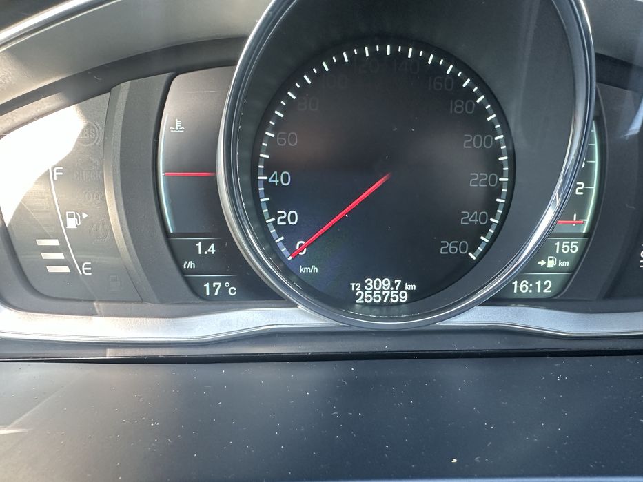 Volvo v60 2.0 181km 2014
