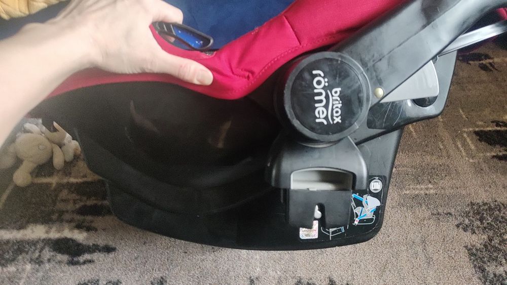 Автокрісло люлька 0-9 кг britax