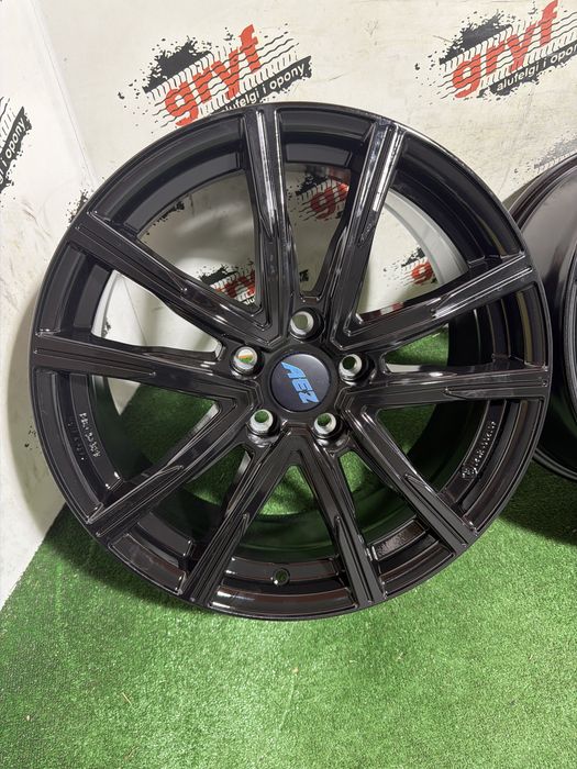Komplet alufelg 5x114.3 18”